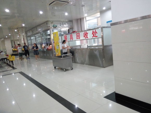 太原理工大学学姐迎新,新生怎么去太原理工大学