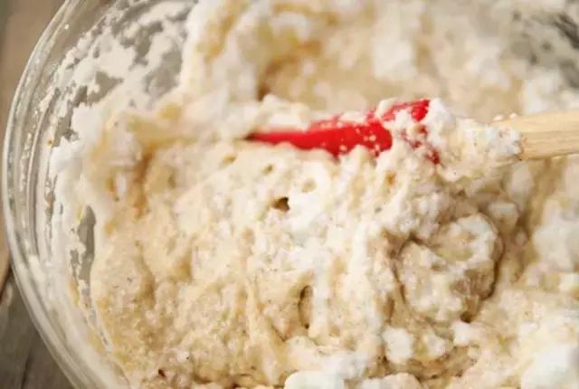 一辈子很长要找个相爱的人,一辈子很长找一个让自己笑的人