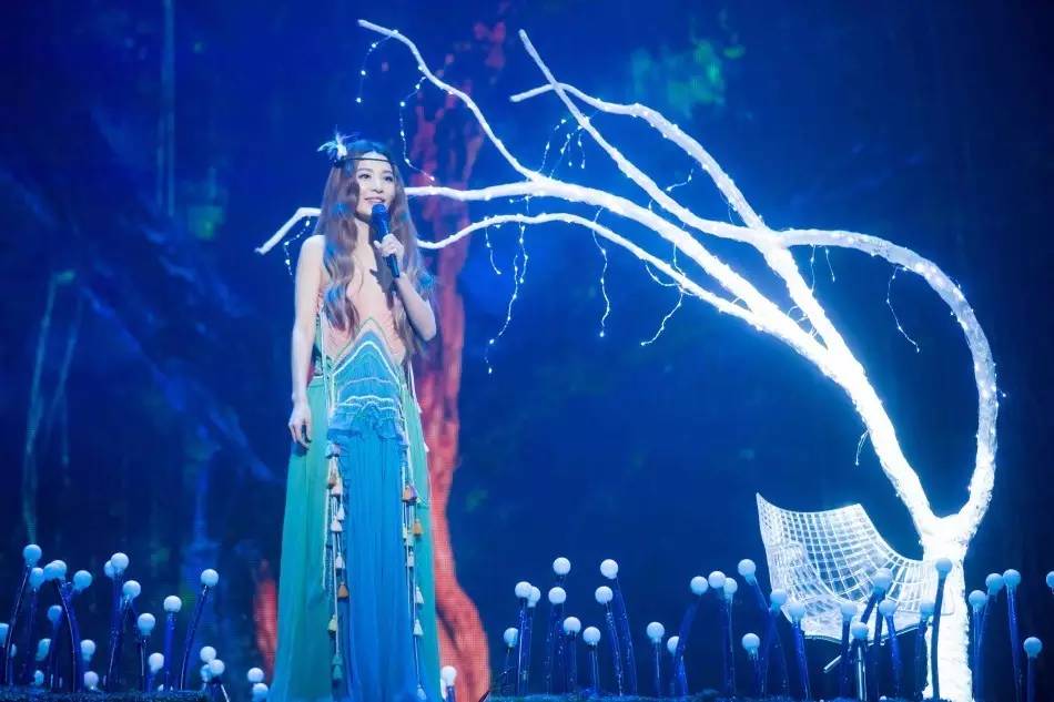 田馥甄演唱会美丽新世界,田馥甄小幸运湖南卫视跨年演唱会