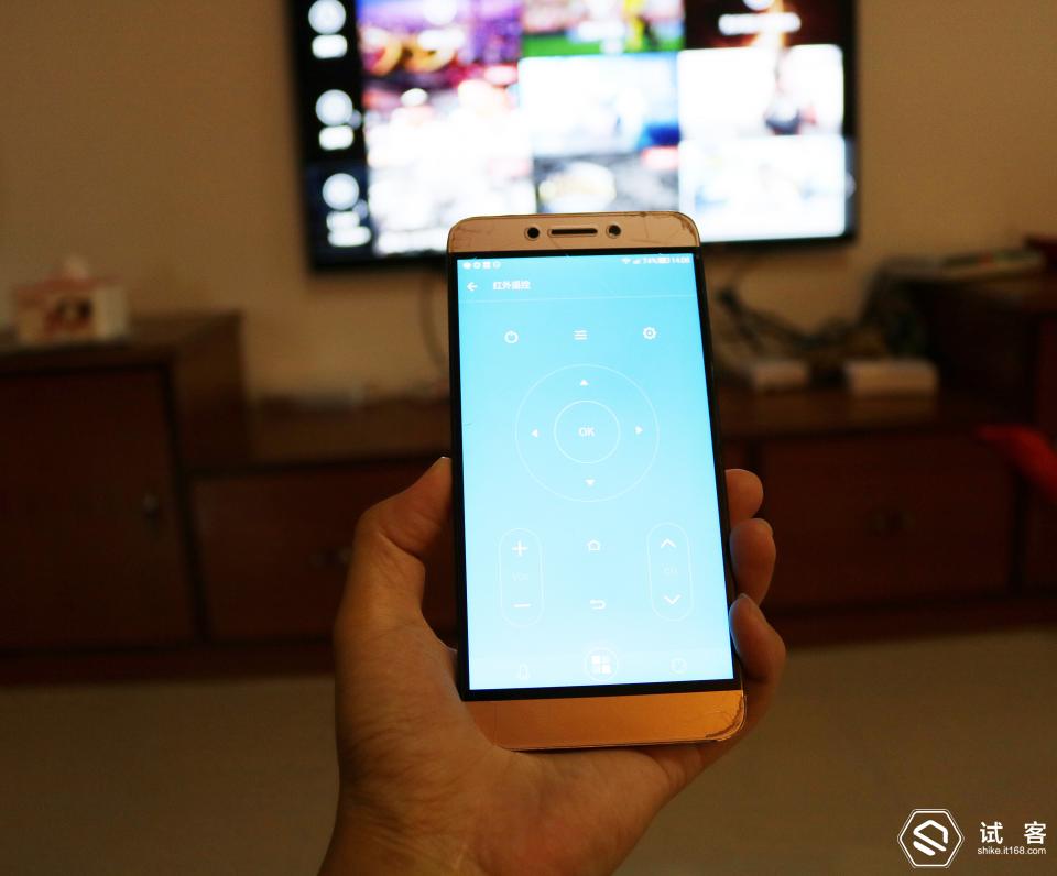 用电视看乐视体育,50寸乐视超级电视