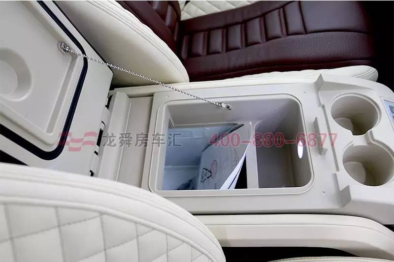 你与传说中“商业大鳄”，只差一辆奔驰商务车龙舜房车汇