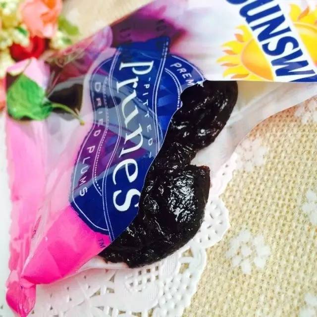 两种零食便宜常见竟能缓解便秘,导致宝宝便秘的零食