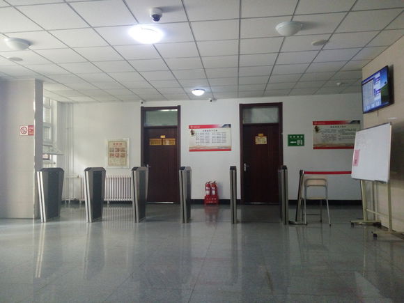 太原理工大学学姐迎新,新生怎么去太原理工大学