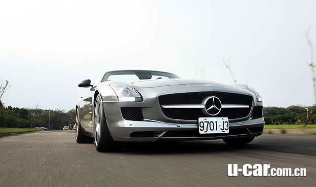 奔驰sls鸥翼门首发,奔驰sls有非欧翼车门么