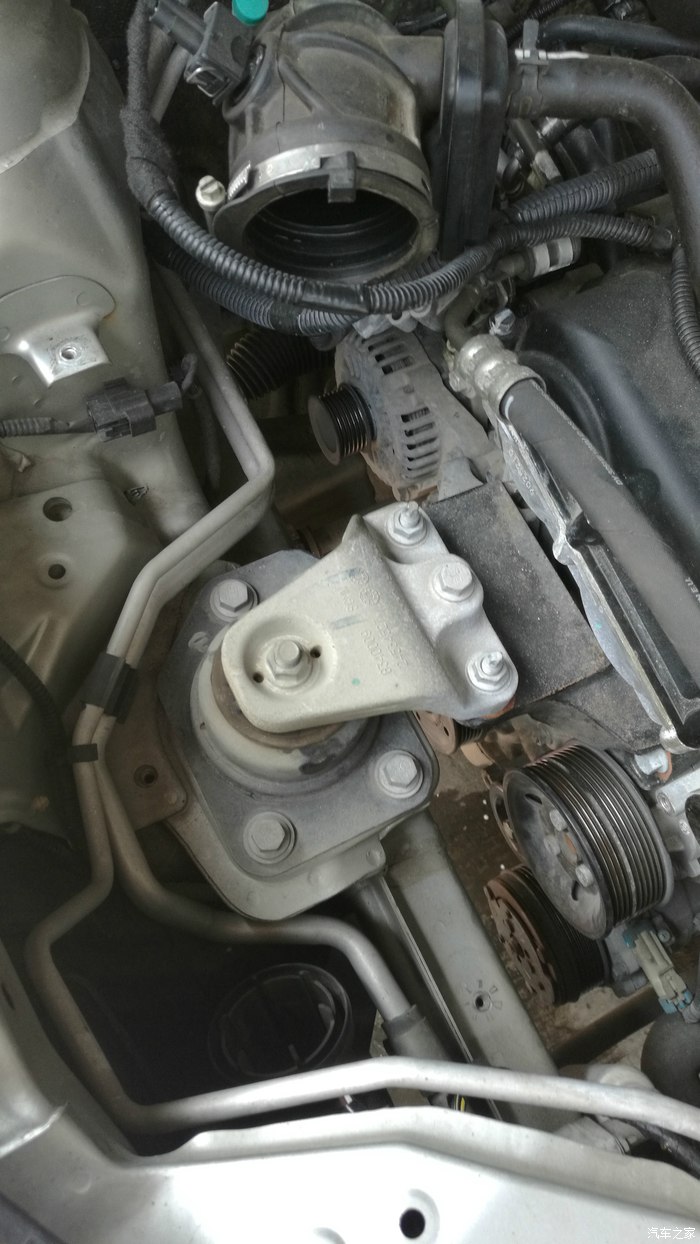 助力泵皮带和发电机皮带是一根吗,发电机皮带和助力泵皮带一样吗