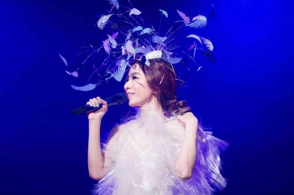 田馥甄演唱会美丽新世界,田馥甄小幸运湖南卫视跨年演唱会