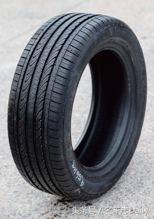 如何挑选一款适合自己的轮胎,夏季轮胎和四季轮胎