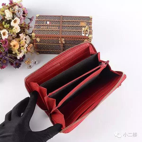 钱包要选什么样的才好,什么牌子的钱包好看适合女孩子