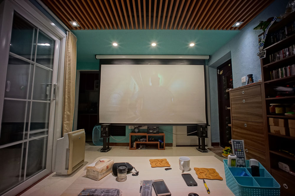 入墙式家庭影院装修详细攻略,小户型客厅怎么做家庭影院