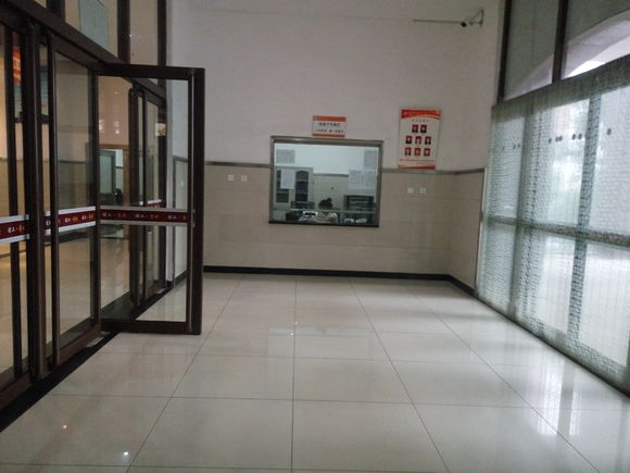 太原理工大学学姐迎新,新生怎么去太原理工大学