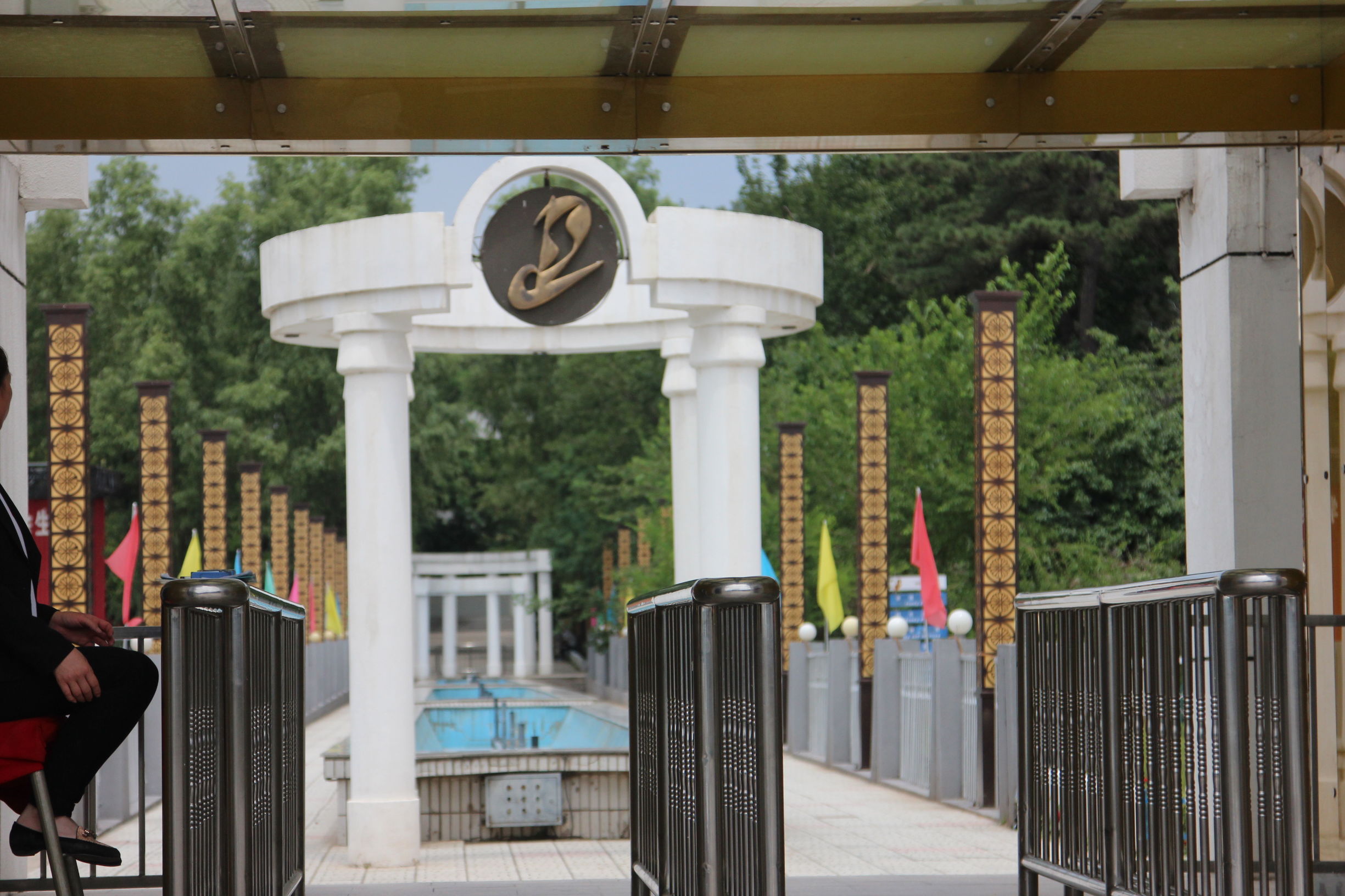 自驾游搬砖去哪里好玩,生存岛游玩攻略美食