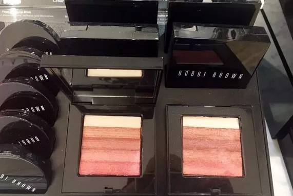 上海比较大的免税店在哪里 (上海最大的免税店在哪)