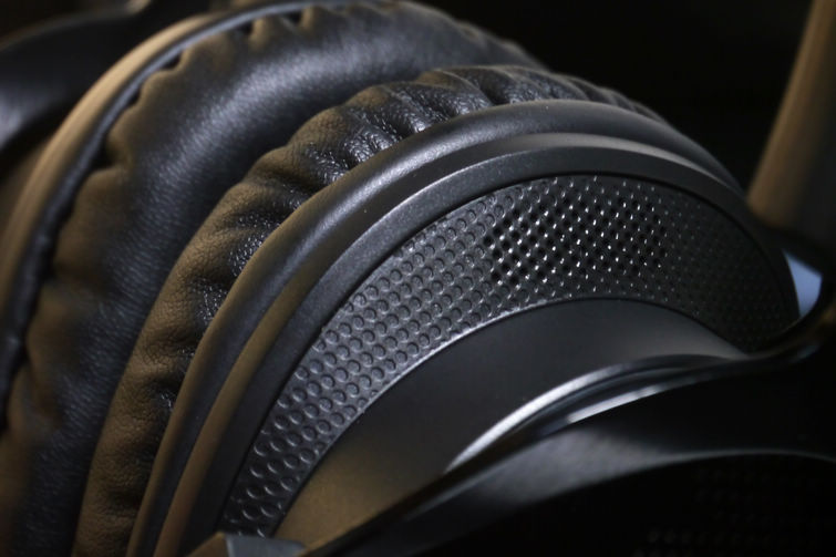 黑科技蓝牙游戏耳机入耳式,7.1电竞游戏耳机头戴式