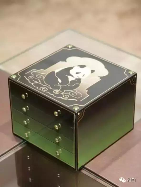 柳钉出品|麻将玩出了高逼格！爱马仕、LV、卡地亚都出了中国麻