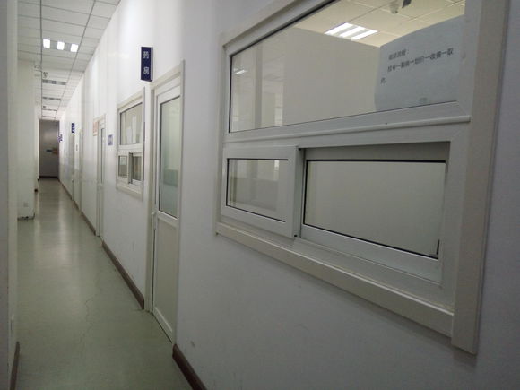 太原理工大学学姐迎新,新生怎么去太原理工大学