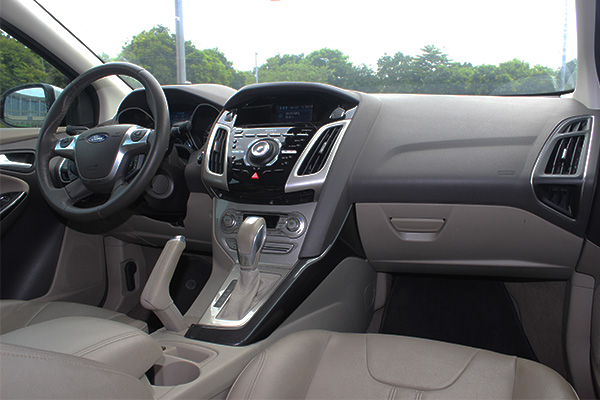 2013年1.8l福克斯二手车油耗多少,福克斯2011款三厢经典手动油耗1.8