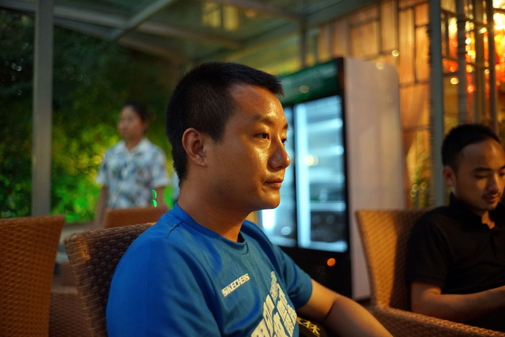 入墙式家庭影院装修详细攻略,小户型客厅怎么做家庭影院