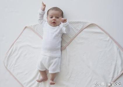 月嫂怎样给婴儿裹包被,金牌月嫂带娃秘诀