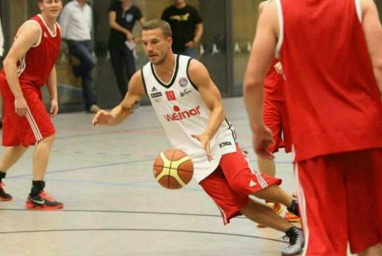 足坛与明星,足坛球星遇上篮坛巨星