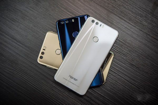 华为手机荣耀8测评,华为手机荣耀80评价