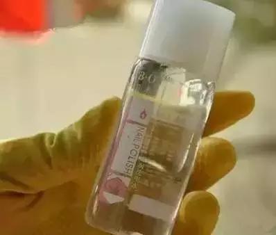 最简单直接的鉴别蜜蜡真假的方法,欧洲回流深红色老蜜蜡的鉴别方法