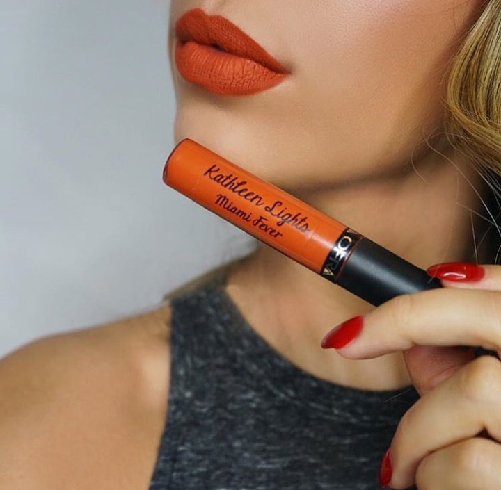 唇色深适合什么口红平价,唇色半永久推荐