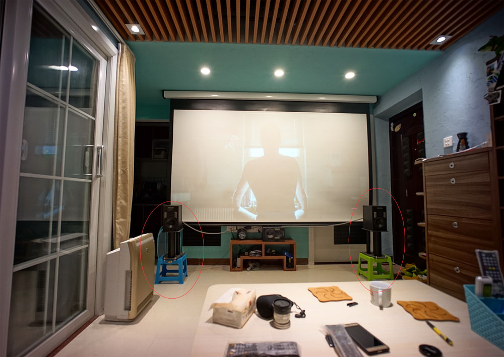 入墙式家庭影院装修详细攻略,小户型客厅怎么做家庭影院