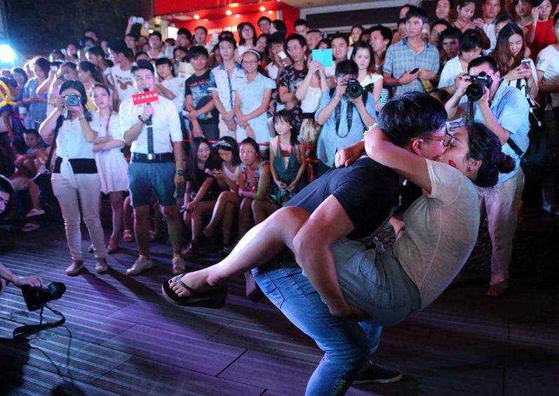 怎样接吻才会显得吻技很好,接吻环节怎样吻出优雅和大方