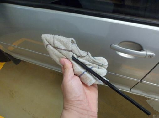 汽车玻璃升降困难如何维修,维修车玻璃升降多少钱