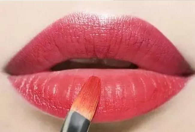 孕期妈妈可以用普通牙膏吗,孕期准妈妈可以做饭吗