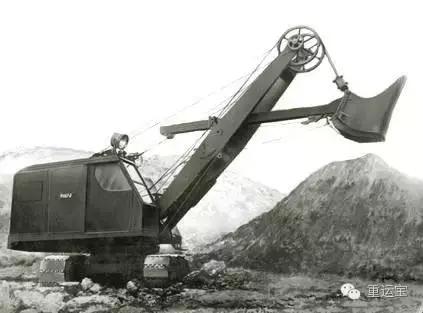 这位清纯妹子因为《挖掘机维修指南》一炮而“红”