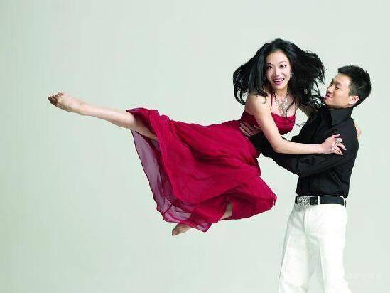 用尽洪荒之力，8一8奥运夫妻背后的资助商