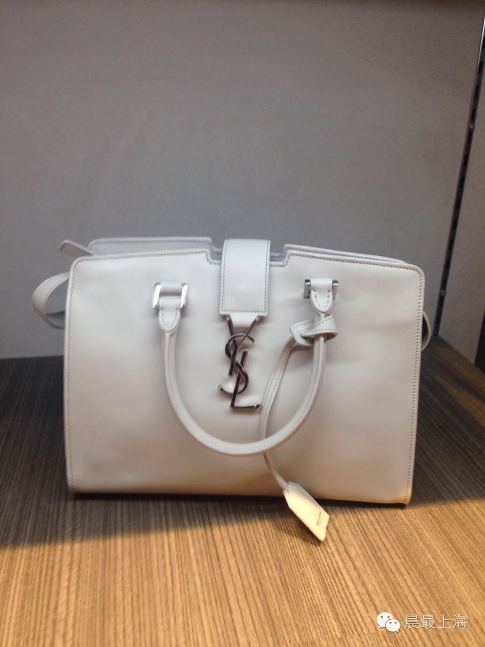 探路子|用尽体内洪荒之力，终于进入中服免税店，结果