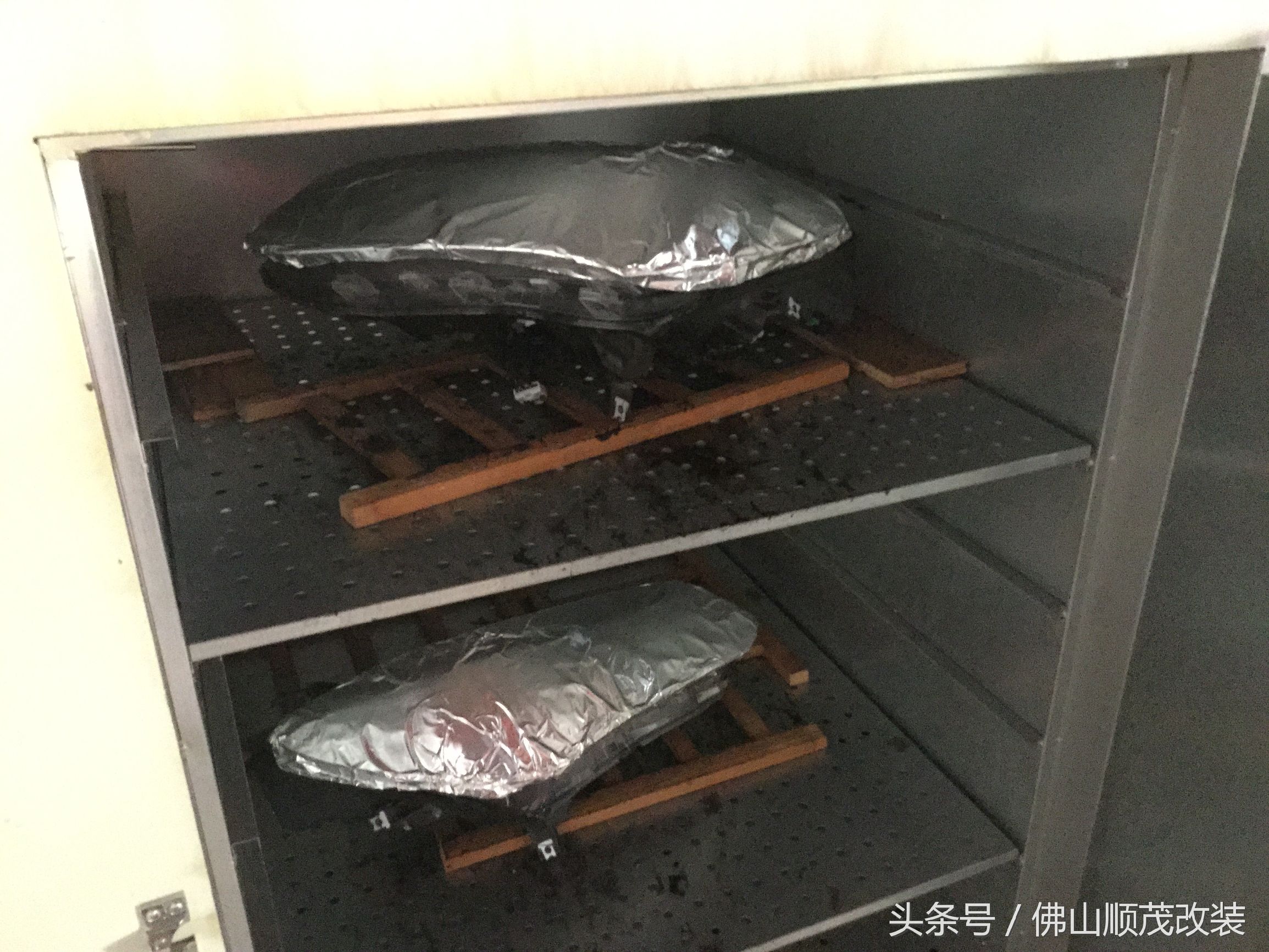 别克英朗改装led灯教程,别克英朗后备箱灯改led灯