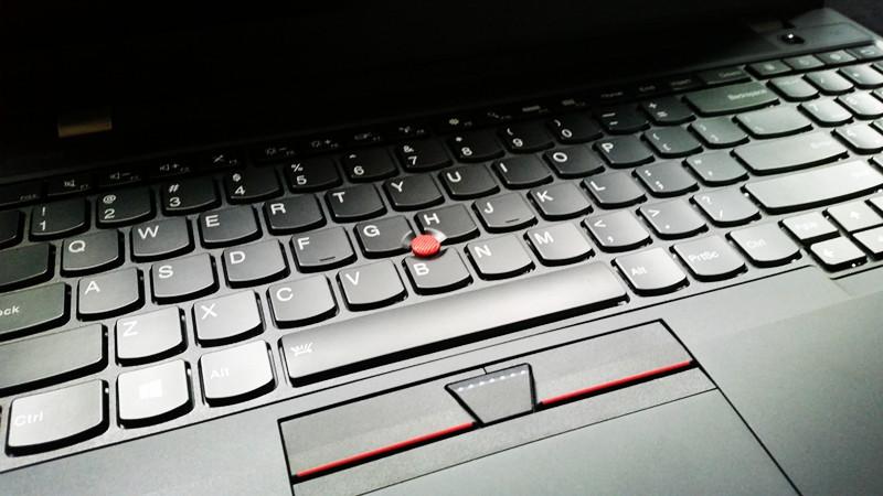 我是一台游戏本？我不是Thinkpad吗？——黑将S5