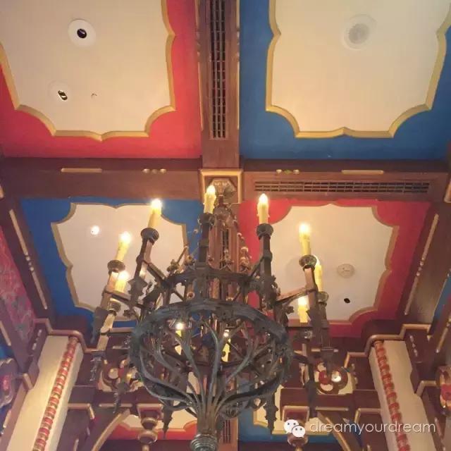 迪士尼世界好玩吗,迪士尼好玩吗真实评价