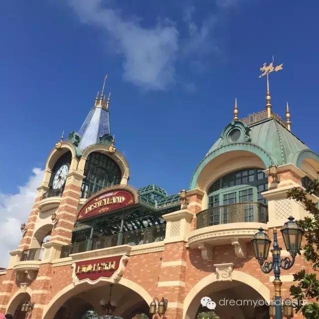 迪士尼世界好玩吗,迪士尼好玩吗真实评价