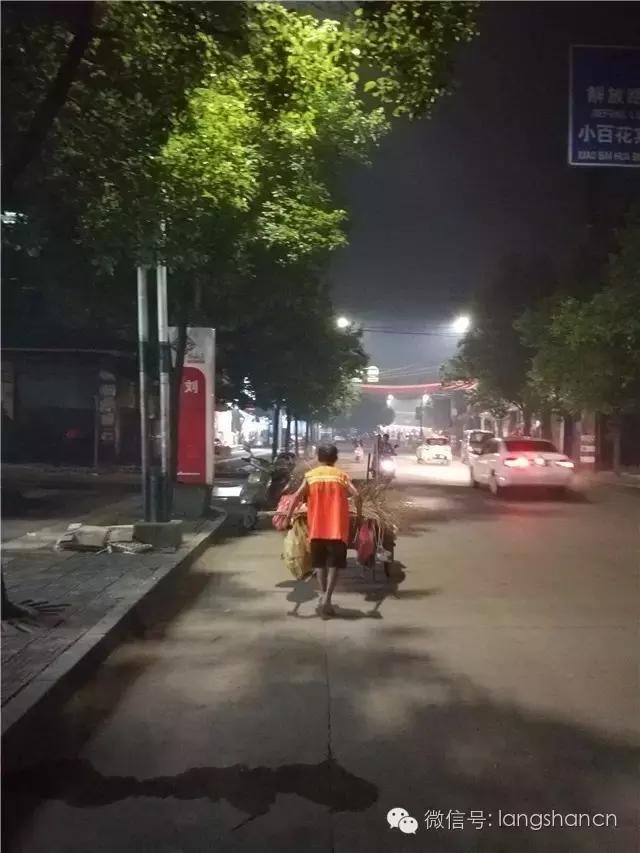 送老客‖中元节留下的残局，谁来为这样的不文明买单？新宁人