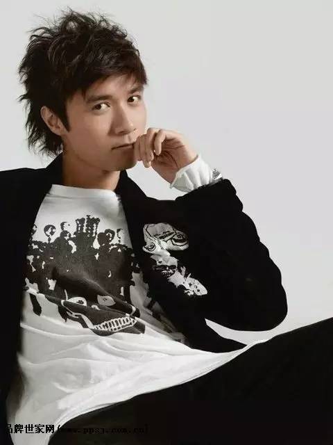 古巨基四十八岁生日 (古巨基49岁生日疯狂晒娃)