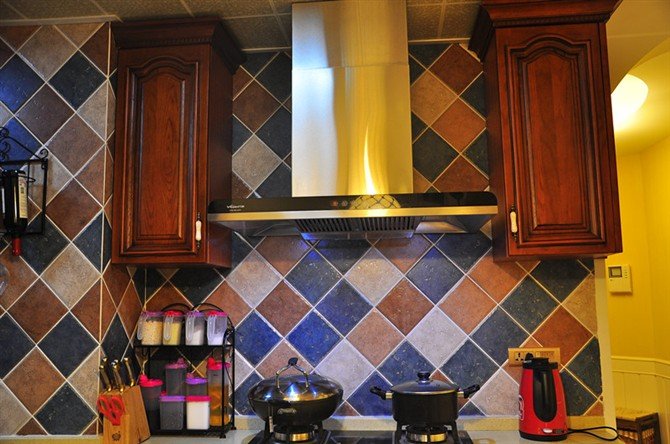 深圳地中海榻榻米定制风格,地中海榻榻米卧室装修效果图