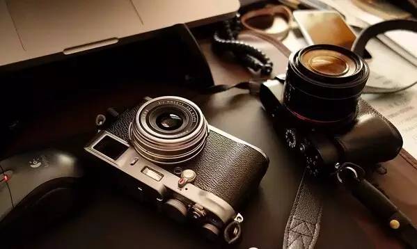 新手入门性价比高的微单相机推荐,3000元到4000元全画幅微单推荐