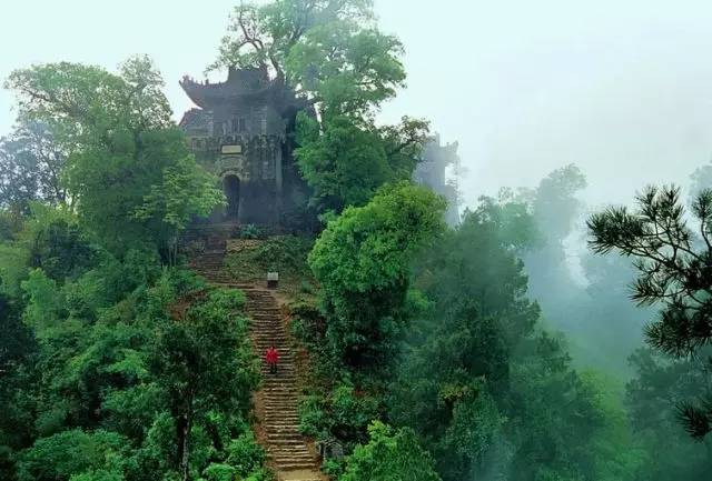 秋老虎时节到哪避暑最好,秋老虎来了要注意什么