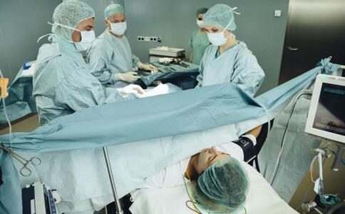 一胎剖腹产二胎顺产好生吗,一胎二胎相差十年顺产快吗