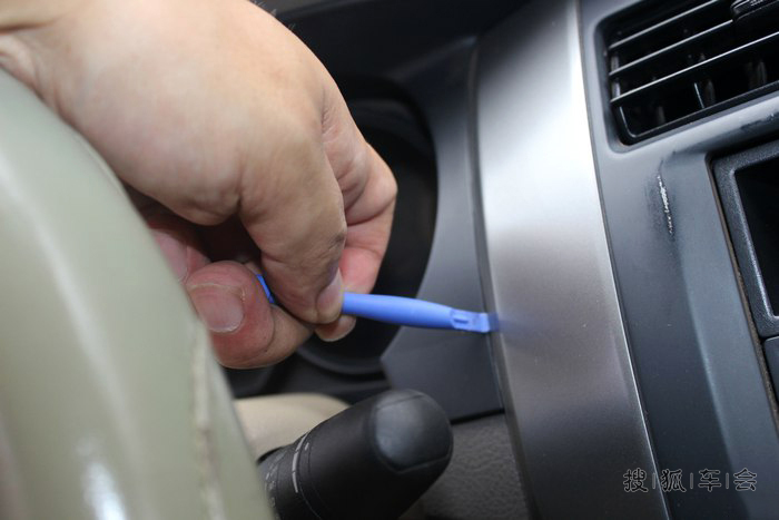 08款骊威空调ac灯关不掉,09款骊威安装倒车影像