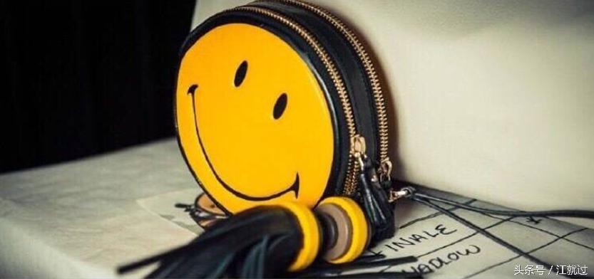 女人必须败下的包包，让男人心甘情愿为你买单！