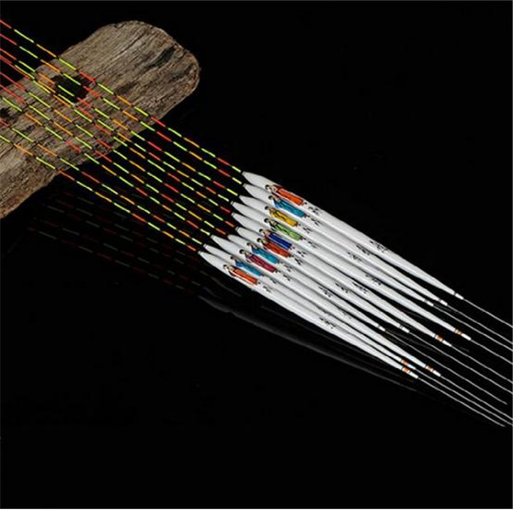 老钓友深入分析黑坑垂钓技巧,黑坑钓鱼高手分享经验