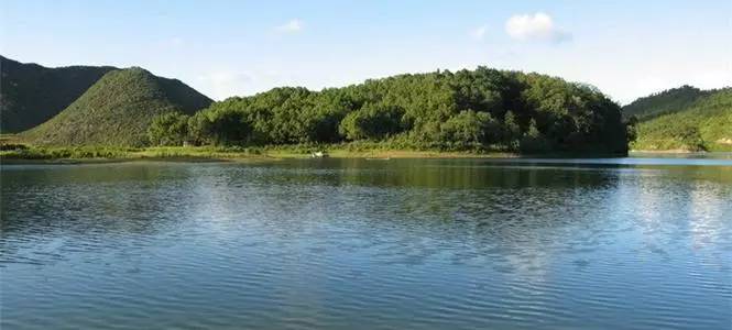 秋老虎时节到哪避暑最好,秋老虎来了要注意什么