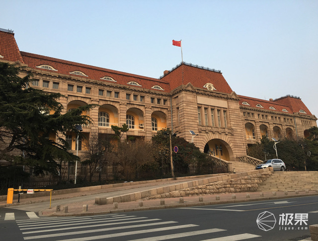 有没有跟iphone一样的手机,和iphone外观相似的安卓机