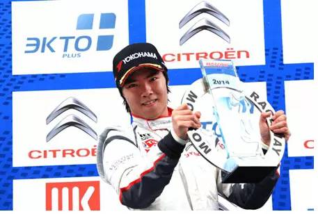 姚明邓亚萍体坛人生路,姚明名人堂演讲以史为镜解读