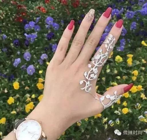 娉曞浗apm棣栭グ鍝佺墝,娉曞浗鏂拌吹